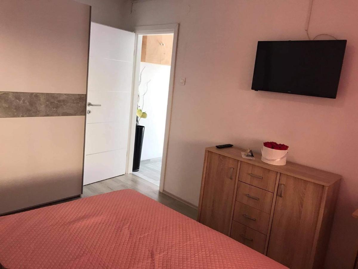 Apartment Jonas Ρόβινι Εξωτερικό φωτογραφία